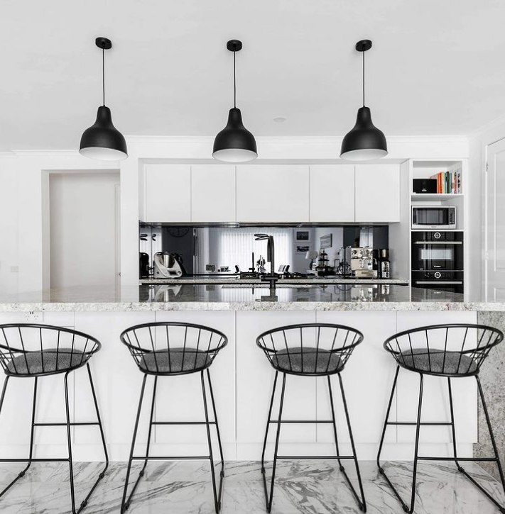 Colonial White Kitchen Island and Bench