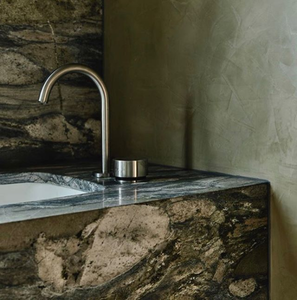 Fashion powder room 1