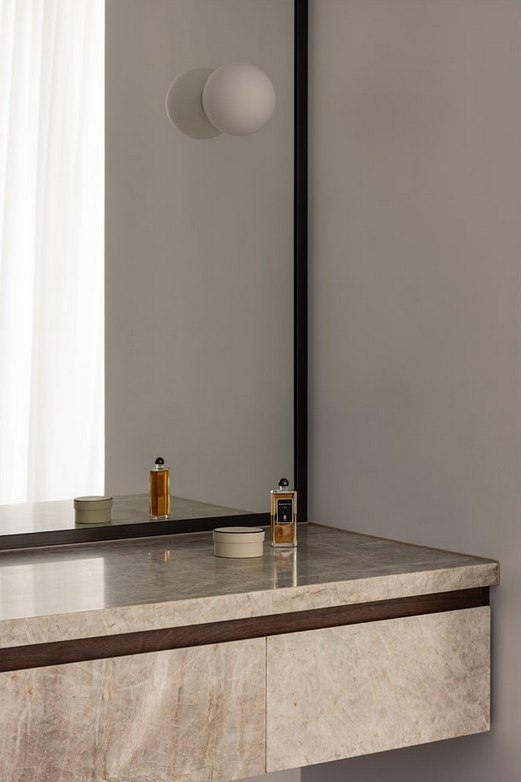 Pearl Street Dresser 1